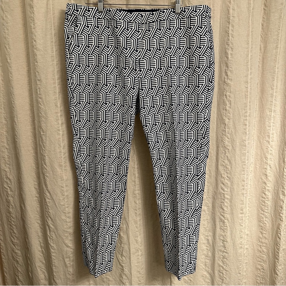 Boden Black and White Geometric Print Pants